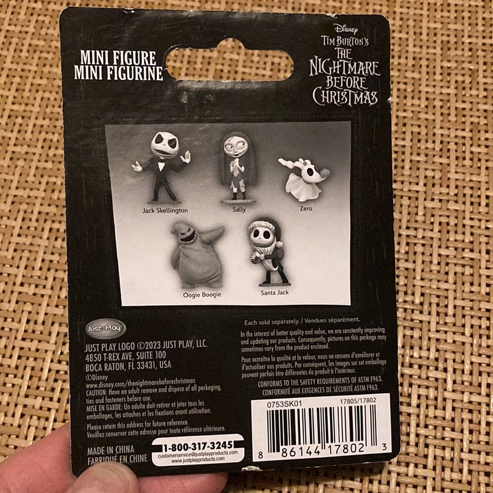 Tim Burton’s The Nightmare Before Christmas Mini Figures Collectibles Gift Set - Picture 2 of 7